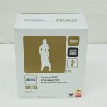 フィギュアーツZERO ボア・ハンコック(わらわは白も似合うのじゃVer.)の外箱表面。白と金のパッケージ。