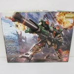 MG バスターガンダムの外箱表面。機体の作例写真が入る。