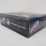 外箱の側面。THE CYBORG SOLDIER のロゴが入る。