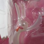 窓越しに見える付属のホロホロのパーツ。白い幽霊型の造形。