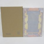 輸送箱と商品の外箱を並べて撮影。
