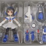 内箱のブリスター全体。本体と付属品一式がそろっている。