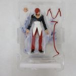 ブリスターに収まった本体と、交換用表情パーツ・赤いエフェクトパーツ。