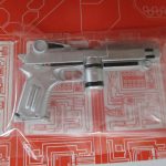 付属の銃。袋に入った状態です。