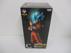 一番くじ ドラゴンボールメモリーズ C賞 孫悟空フィギュアの外箱表面。作例写真が入る。