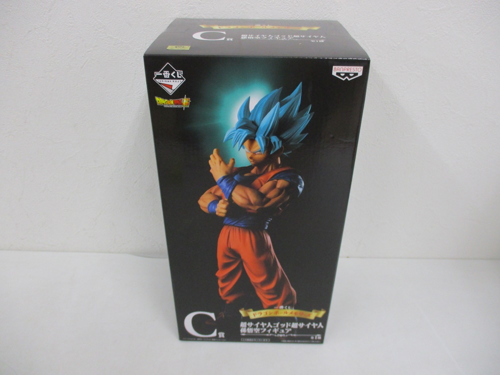 一番くじ ドラゴンボールメモリーズ C賞 孫悟空フィギュアの外箱表面。作例写真が入る。