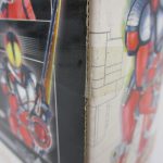 箱の角を寄って撮影。角がつぶれている。