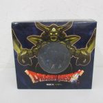ドラゴンクエスト メタリックモンスターズギャラリーの外箱表面。窓の奥に本体が入っている。