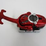 カブトゼクターを上から見たところ。赤いカブトムシ型の造形。