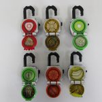 ロックシードを開いた状態。内側の絵柄が見える。