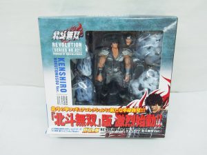 リボルテック ケンシロウ 北斗無双Ver. の外箱正面。窓から本体が見えます。
