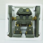 本体を上から見たところ。肩の02のマーキングが見える。