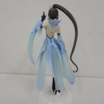 背面から撮影した全身。