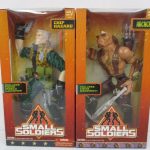同じ出品の2箱を並べた正面。右の箱に SMALL SOLDIERS と ARCHER の印字があります。