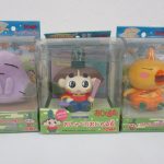 同じ出品にあった3点を並べた正面。中央が本商品で、箱に おしゃべりおじゃる丸 TOMY の印字があります。