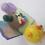 3点を並べて上から撮影。右が本商品です。
