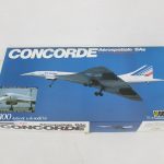 童友社 1/100 コンコルドのプラモデル外箱。エールフランス塗装の機体が写っています。