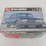 AMT 1/25 60年型フォード スターライナーのプラモデル外箱。