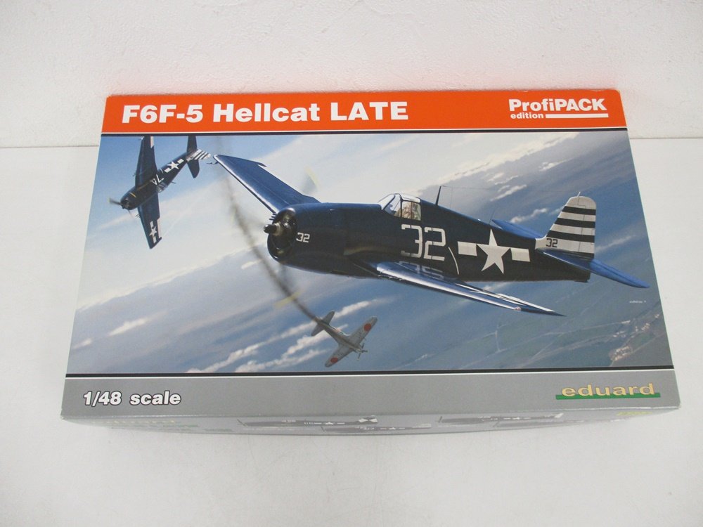 エデュアルド 1/48 F6F-5 ヘルキャット後期型 プロフィパックの外箱正面です。