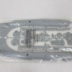 袋に入った胴体のランナーを撮影しています。