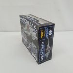 外箱を斜めから写した側面。ARGAMAのロゴ