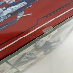 外箱の角の拡大。封のテープ