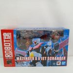 外箱の正面。『ROBOT魂 SIDE SUPER MAZINGER X & JET SCRANDER』のロゴと窓から見える本体