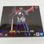 外箱の正面。グレートマジンガーのイラストと『超合金魂 グレートマジンガー 革進』の表記