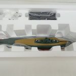 発泡トレーに入った轟天号本体