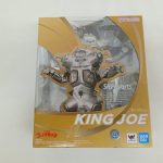 外箱の正面。『S.H.Figuarts KING JOE』のロゴと窓から見える本体