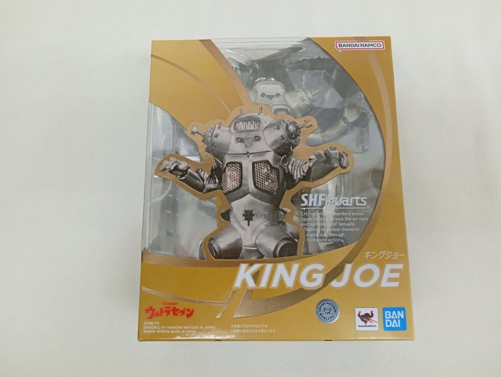 外箱の正面。『S.H.Figuarts KING JOE』のロゴと窓から見える本体