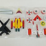 トレーに入ったドリルスペイザーなどのパーツ