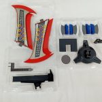 ブリスターに収まったジェットスクランダーの翼や武器などのパーツ