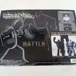 外箱の背面。BATTLEの絵と商品紹介、バーコード