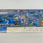 外箱の裏面。遊び方の写真と注意書き