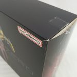 外箱の角の拡大。『BANDAI NAMCO』のロゴ