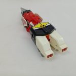 ドリルの付いた車両を後方から写したもの