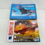 スリーブと商品箱の正面。『ROBOT魂』と『G-ARMOR』の文字