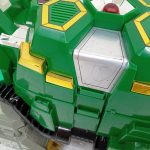 甲羅の銀色のパネルのアップ