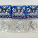 小箱3つと、ブリスターに入ったフィギュア3体