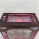 箱の上面。「GHOST PRINCESS PERHONA」の文字と窓