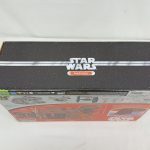 外箱の上面と裏面を写した写真。STAR WARSのロゴ
