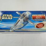 外箱の上面。Slave 1のロゴと機体の絵