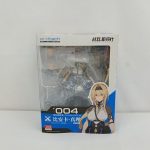 窓付きの外箱の正面。arctechのロゴと004 BIANCA 比安卡・真理、1/8の表記