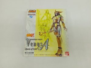 外箱の正面。『超合金魂 GX-12MAG』『Venus A -Queen of Gold-』の表記と金色のロボットの絵