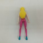 ジュネの素体を背面から写した全身