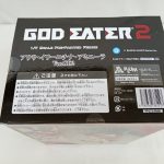 外箱の背面。「GOD EATER 2」のロゴ、注意書き、PLUMの社名表示とバーコードが印刷されています。