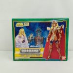 外箱の正面。「聖闘士聖衣神話 海皇ポセイドン ROYAL ORNAMENT EDITION」のロゴとキャラクターの絵があります。