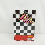 外箱の背面。「FineScenery Rio」のロゴと、下部に赤いラベル・バーコード・とらのあなのロゴ。