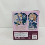 外箱の裏面。商品の写真2点と注意書き、右下にバーコードと製品番号